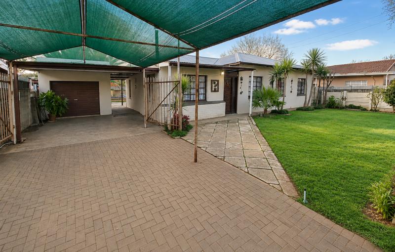 4 Bedroom Property for Sale in Wilgehof Free State